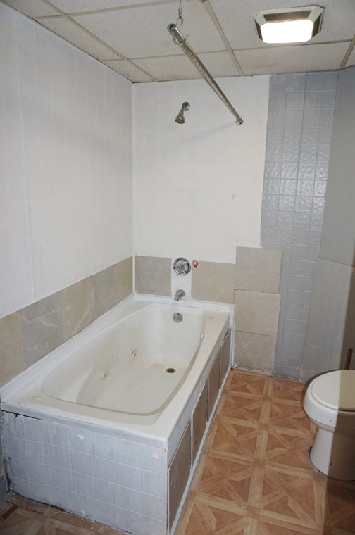 48 Stevens St, Lowell MA 01851-1208 exterior