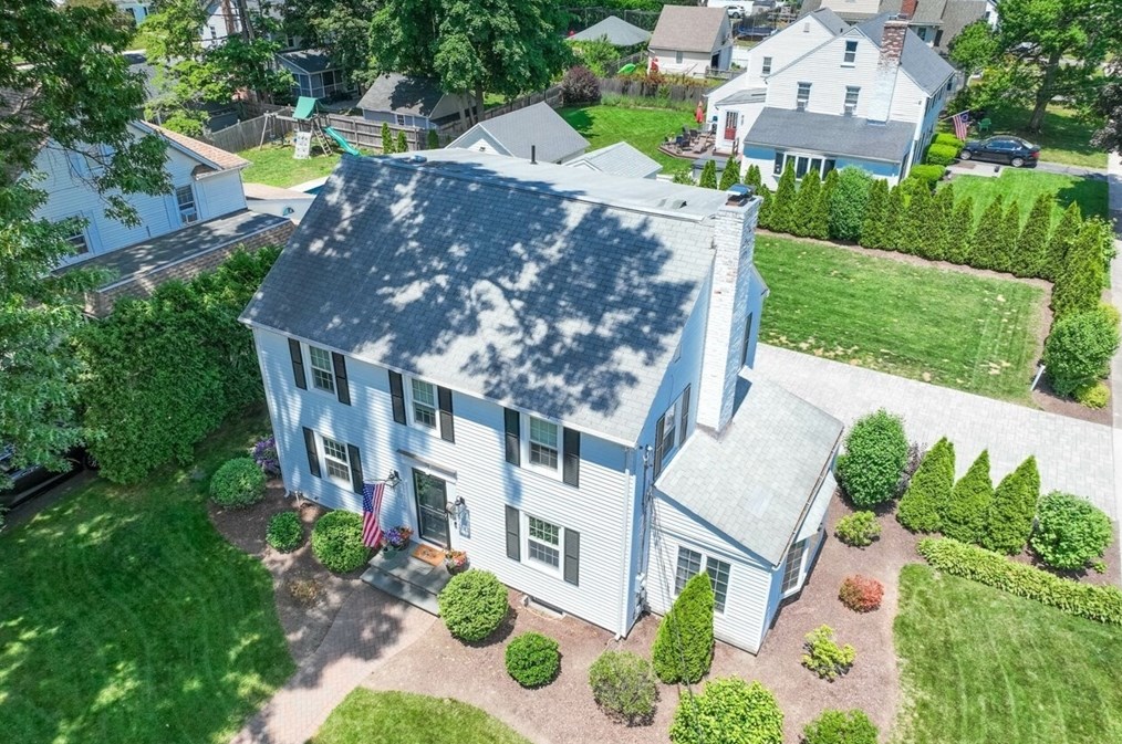 34 Hillcrest Ave, Springfield, MA 01106