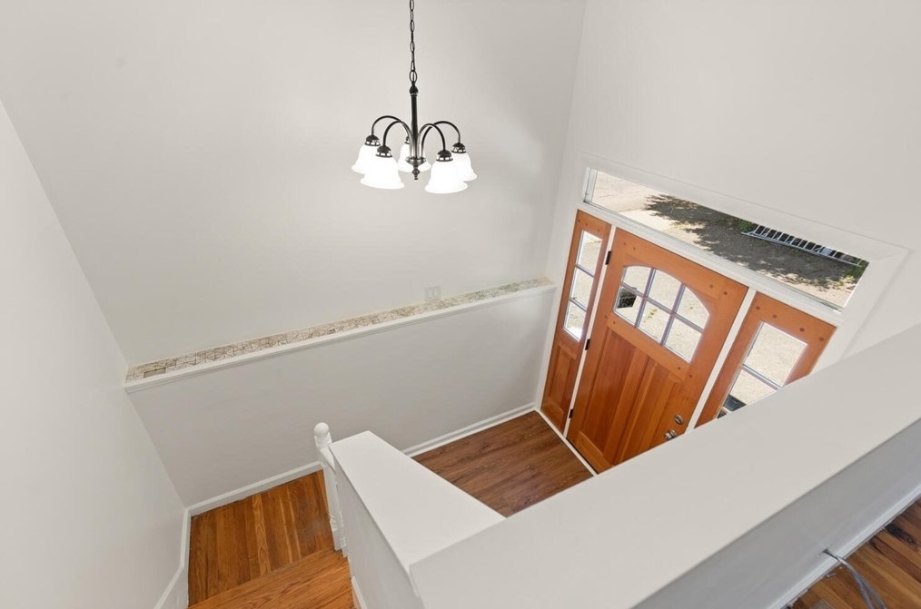 49 Alwin St, Roxbury-Xing, MA 02136 exterior
