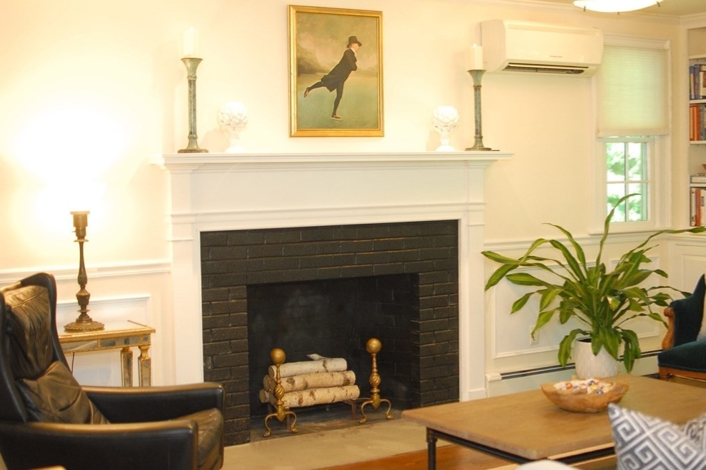 27 Bedford Ct, Concord MA 01742-2625 exterior