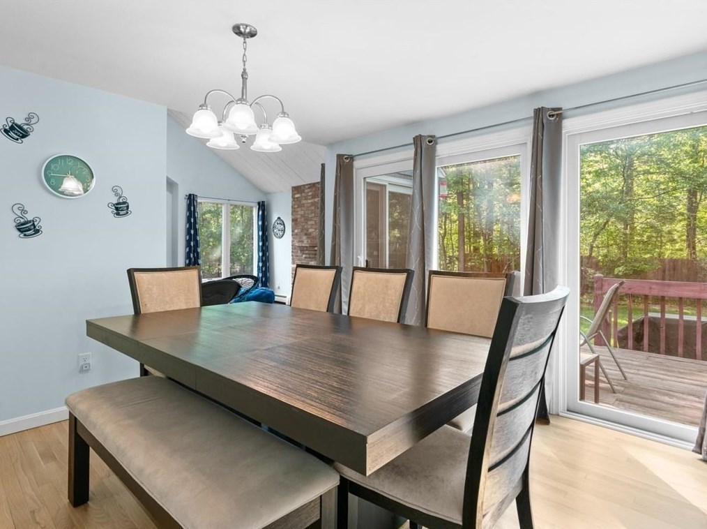 1 Trout Farm Ln, Duxbury MA 02332-4609 exterior