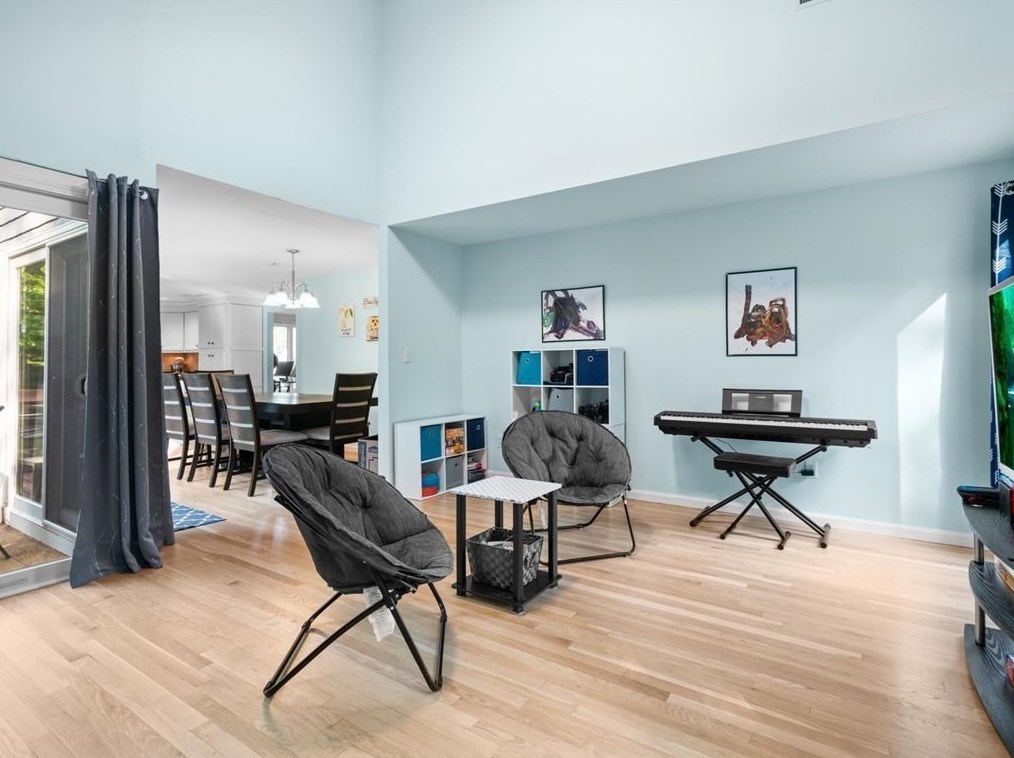 1 Trout Farm Ln, Duxbury MA 02332-4609 exterior