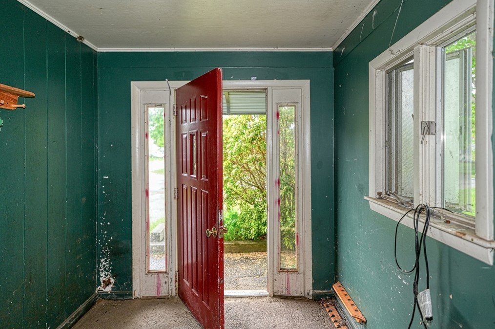 4 Jethro St, Maynard, MA 01754