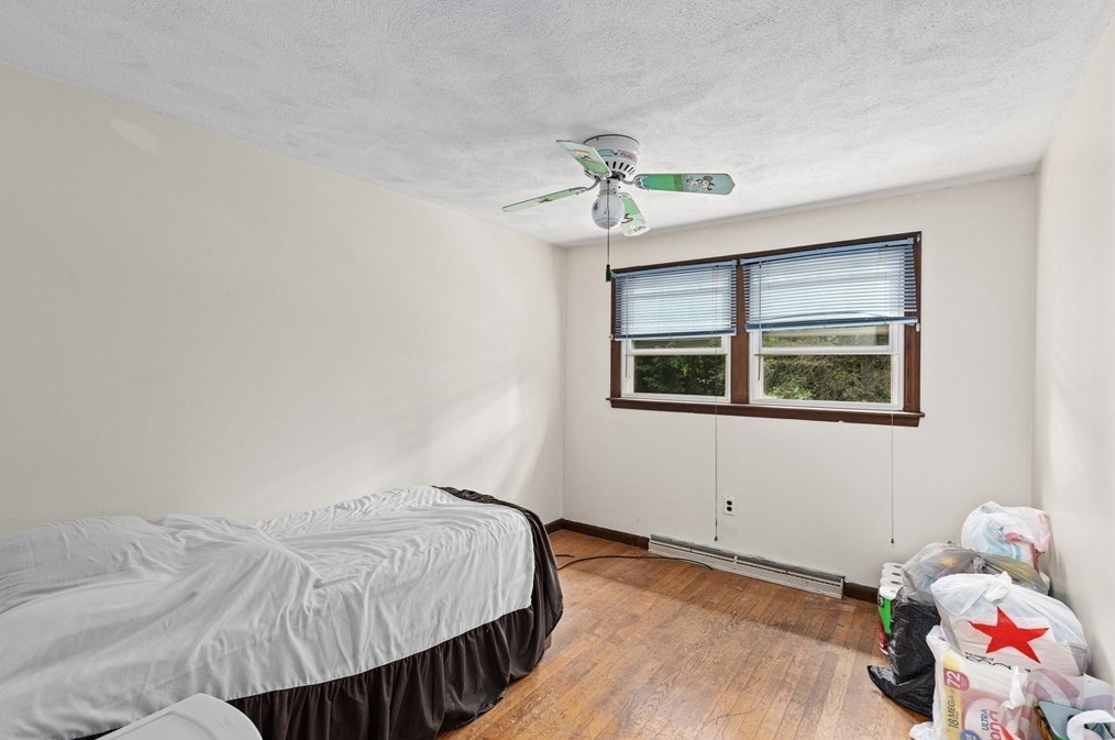 19 Druid Hl Ave, Randolph MA 02368-5432 exterior