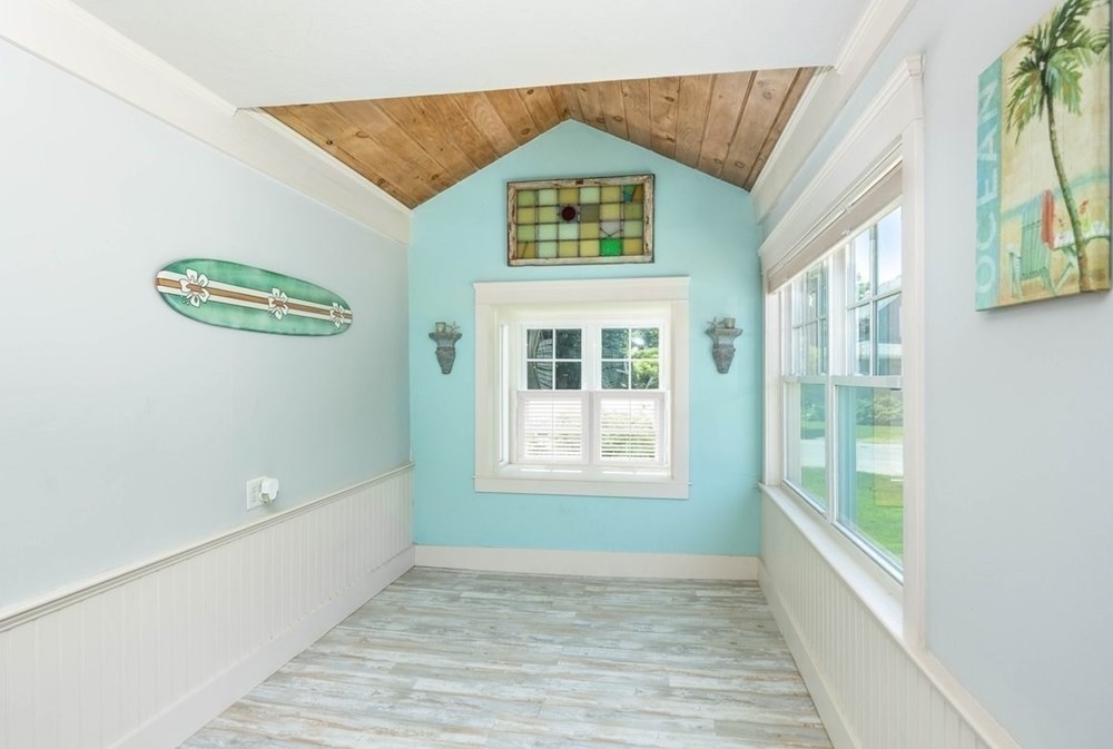 2 Bradford Ave, Scituate MA 02066-2308 exterior