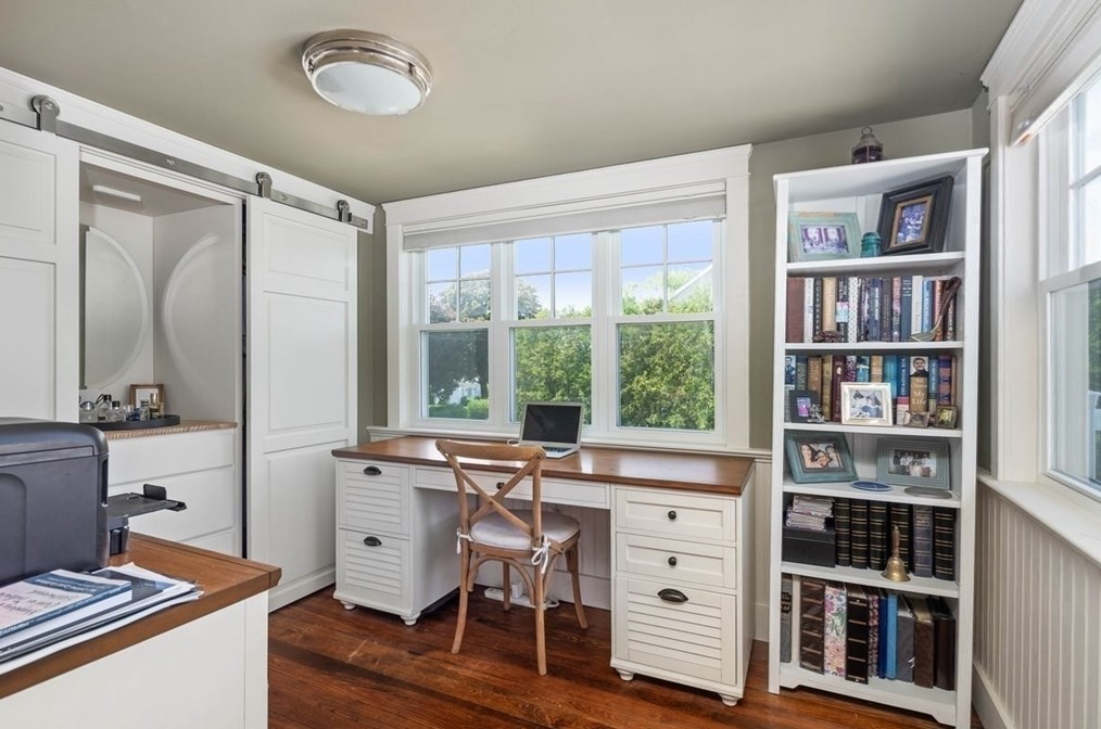 2 Bradford Ave, Scituate MA 02066-2308 exterior