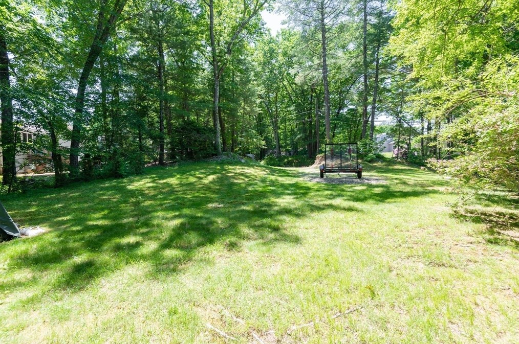 31 Old Jacobs Rd, Haverhill MA 01833-1010 exterior