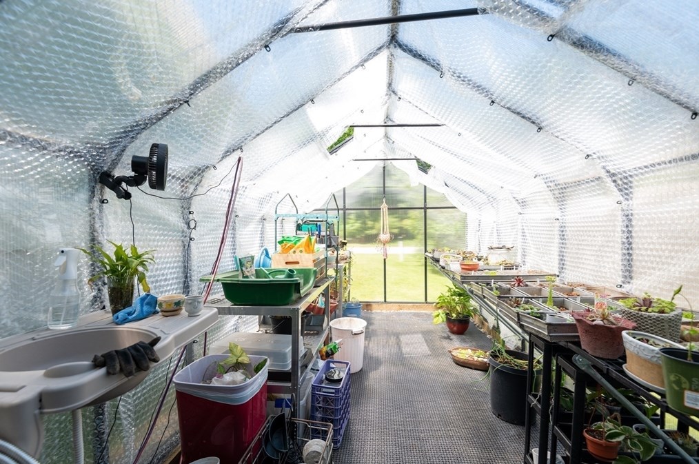 31 Old Jacobs Rd, Haverhill MA 01833-1010 exterior