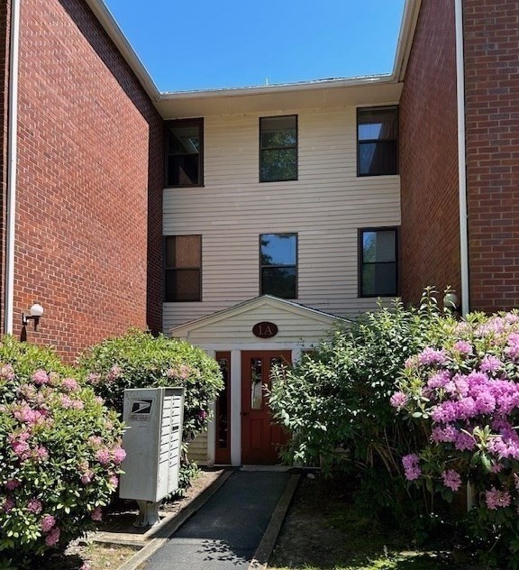 1 Marc Dr, Plymouth MA 02360-6105 exterior