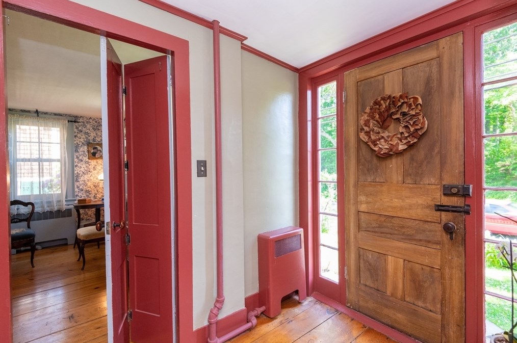 304 St, Haverhill MA 01833-1213 exterior