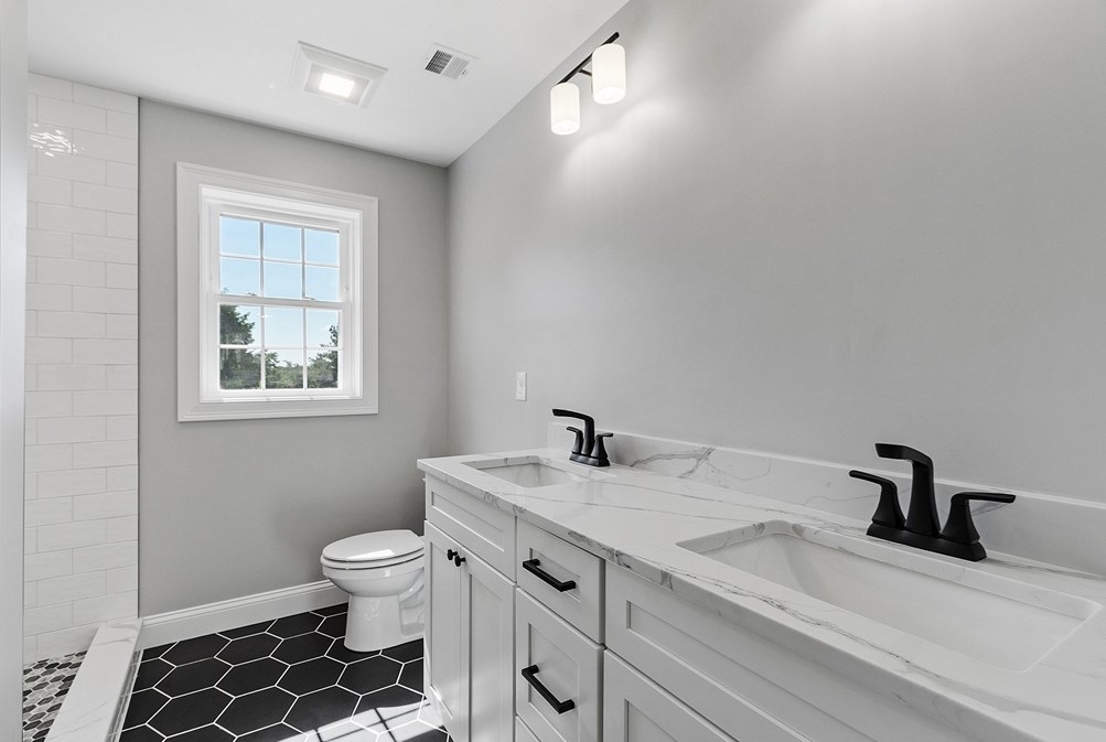 39 Will Thompson Way, Fitchburg MA exterior