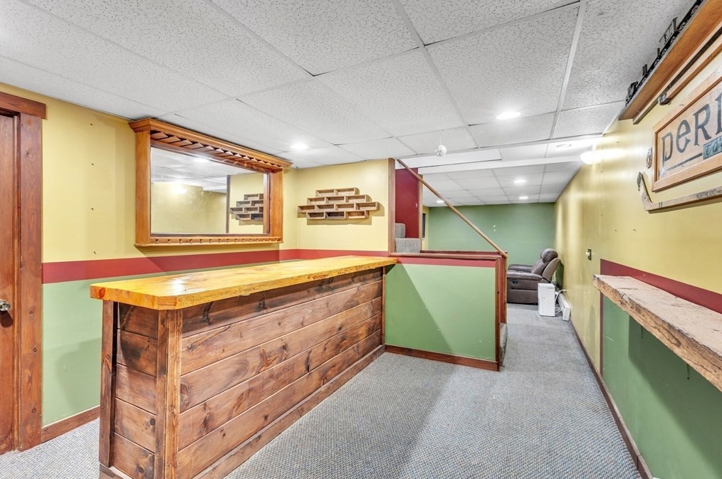 17 Ware St, Palmer MA  01069-1556 exterior