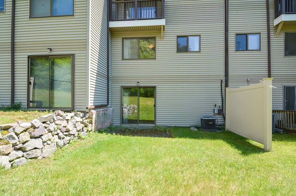 37 Pebble Pl, Malden MA  02148-1527 exterior