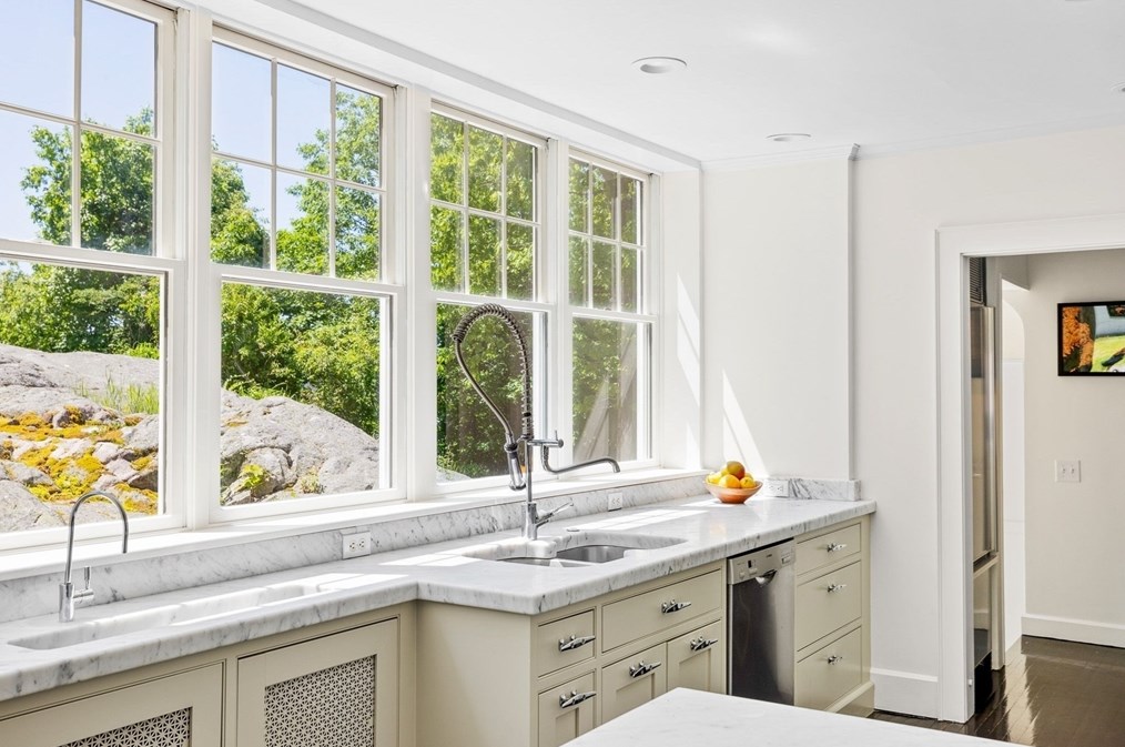 17 Atlantic Ave, Cohasset MA  02025-1802 exterior