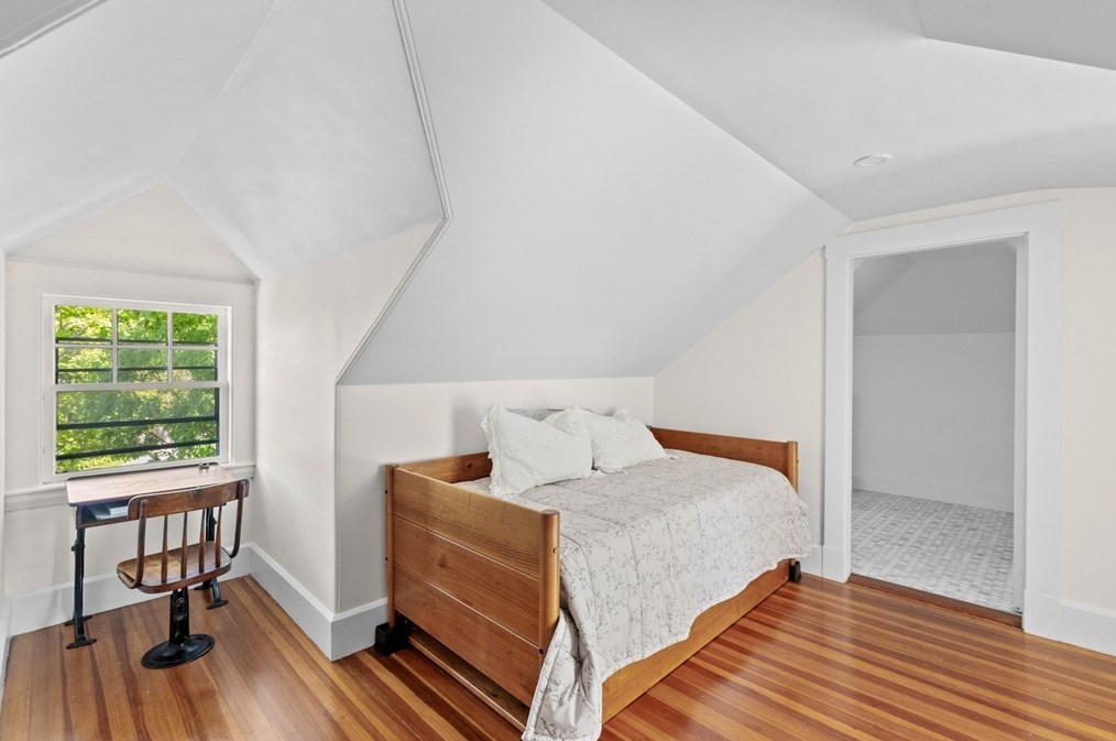 17 Atlantic Ave, Cohasset MA  02025-1802 exterior