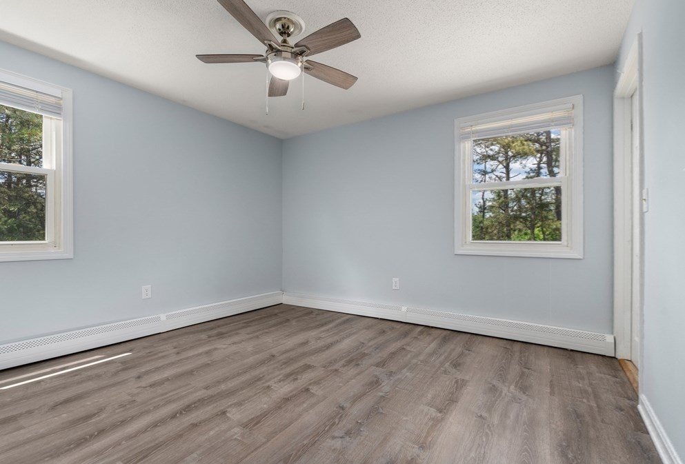 200 Charge Pond Rd, Wareham MA 02571-1113 exterior