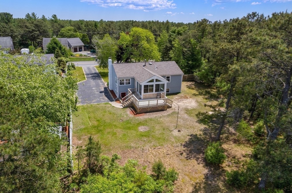 200 Charge Pond Rd, Wareham MA 02571-1113 exterior