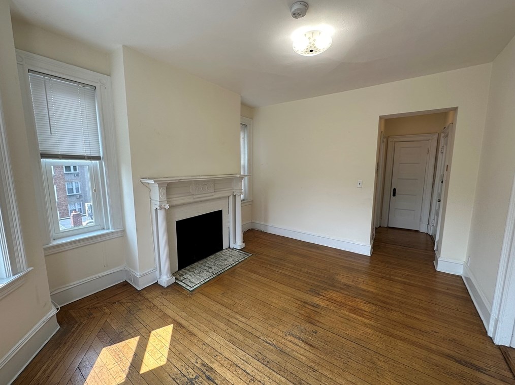 1648 Massachusetts Ave #31, Cambridge, MA 02138