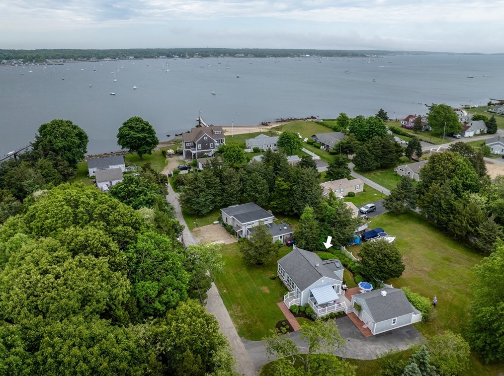 2 Port Way, Mattapoisett, MA 02739 exterior