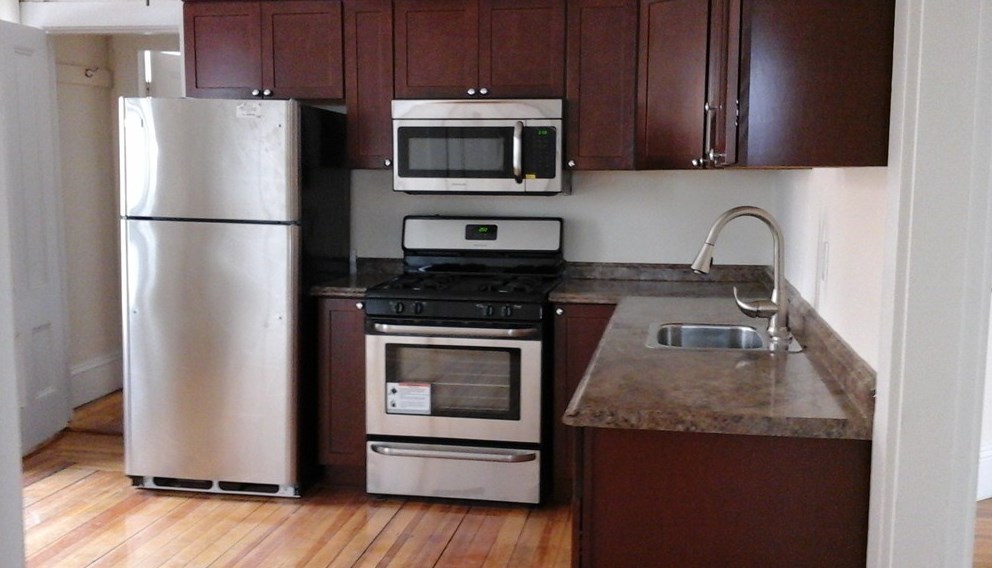 165 Whitwell St #1, Quincy, MA 02169