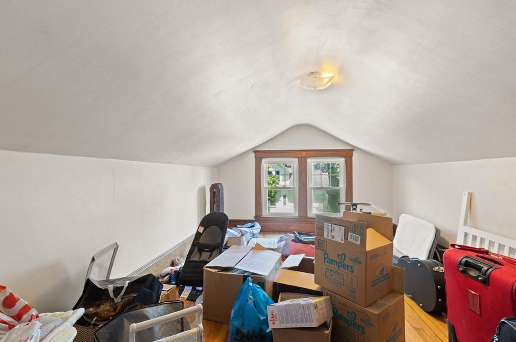 212 Maplewood St, Watertown MA  02472-1302 exterior