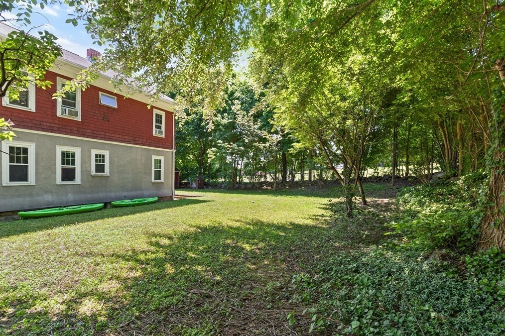 212 Maplewood St, Watertown MA  02472-1302 exterior