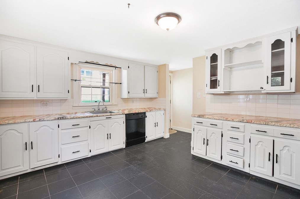 1112 Boston Rd, Springfield, MA 01119