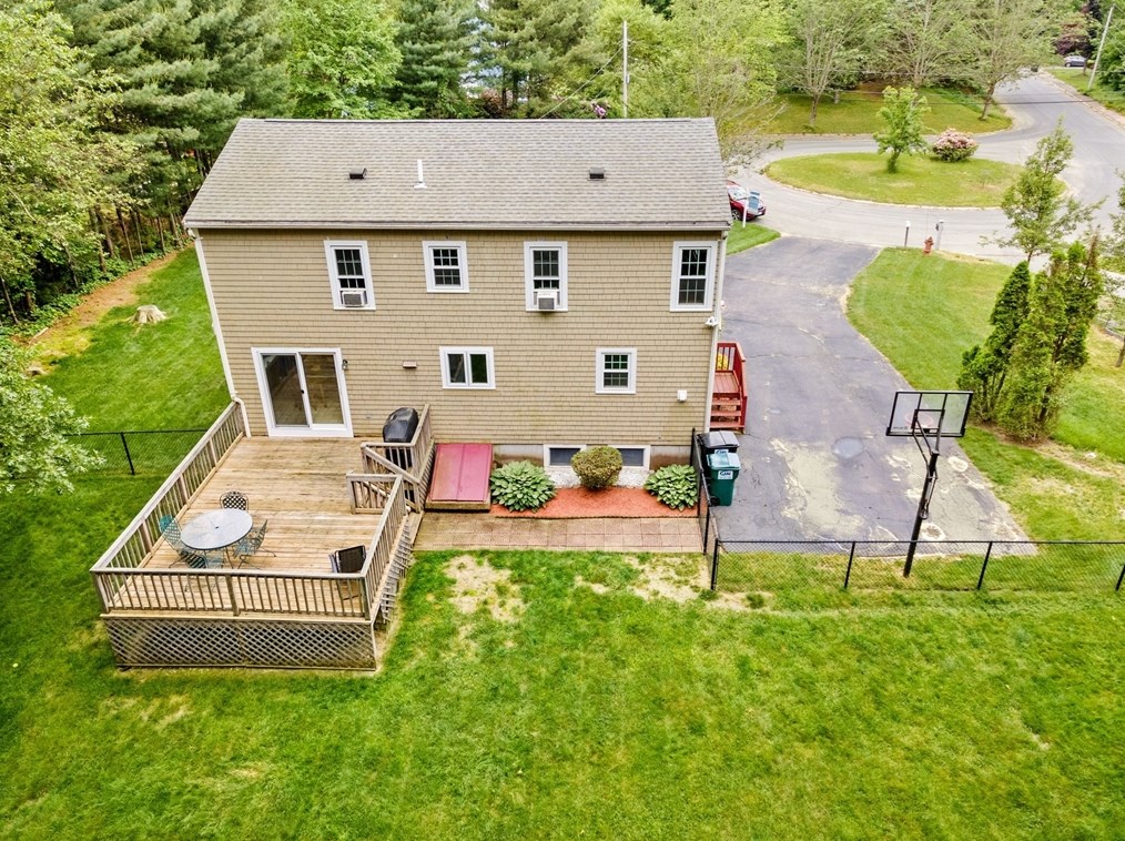 3 Anna May Cir, Bridgewater, MA 02324 exterior