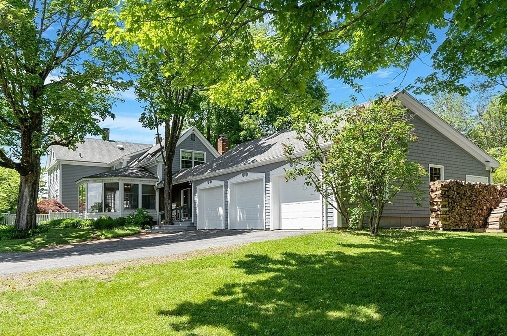11 Osgood Rd, Sterling, MA 01564 exterior