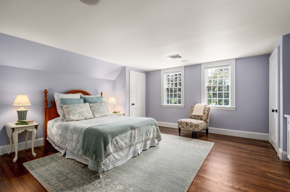 125 Rutledge Rd, Belmont MA 02478-3323 exterior