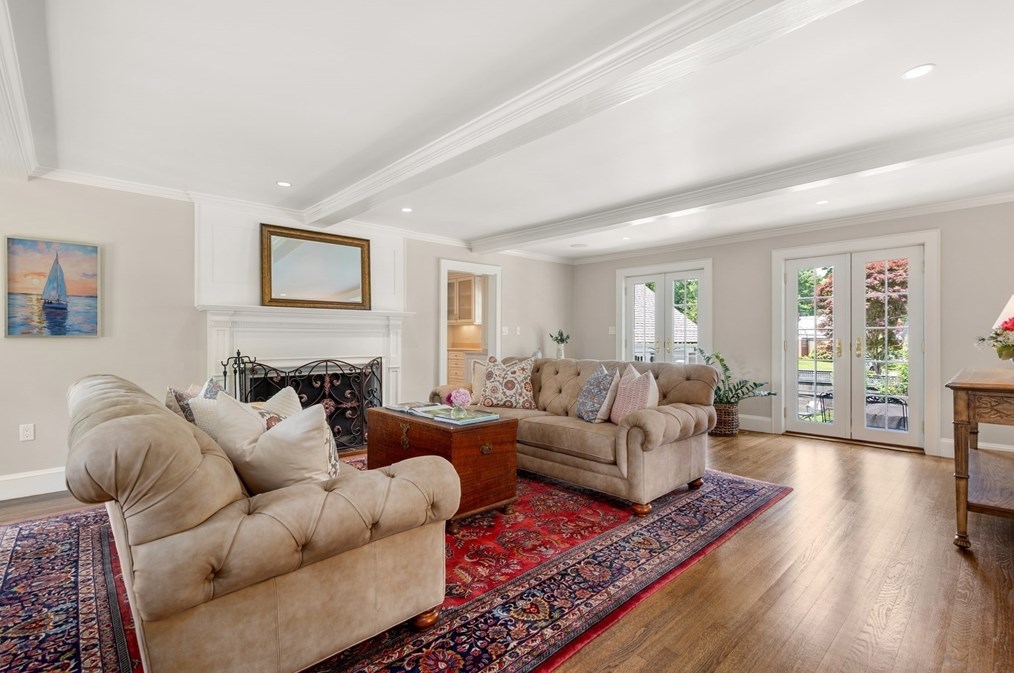 125 Rutledge Rd, Belmont MA 02478-3323 exterior