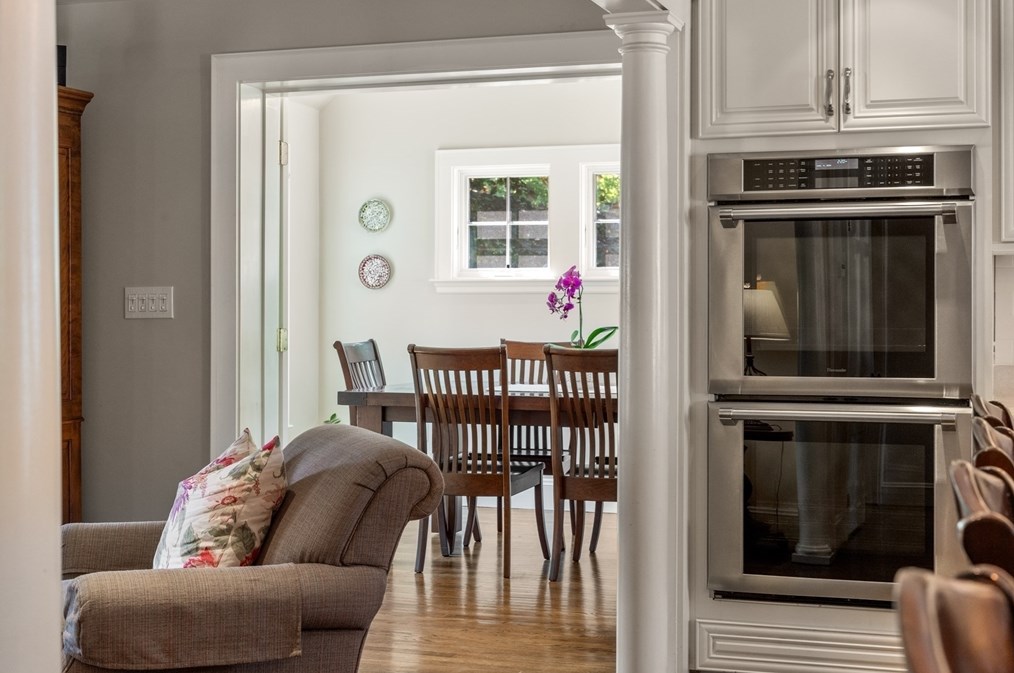 125 Rutledge Rd, Belmont MA 02478-3323 exterior