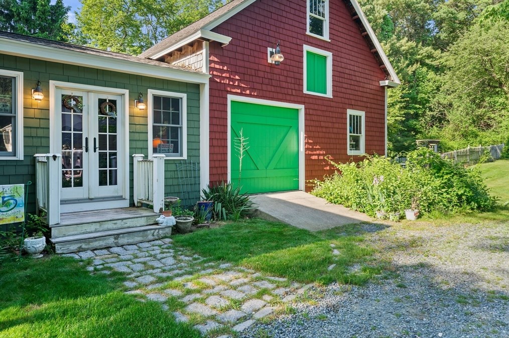 287 Taunton St, Wrentham, MA 02093 exterior