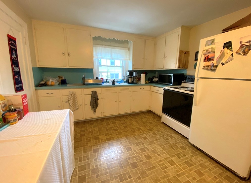 125 Waban St, Newton MA 02458-1412 exterior