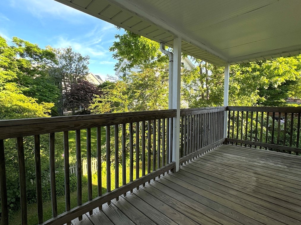 125 Waban St, Newton MA 02458-1412 exterior