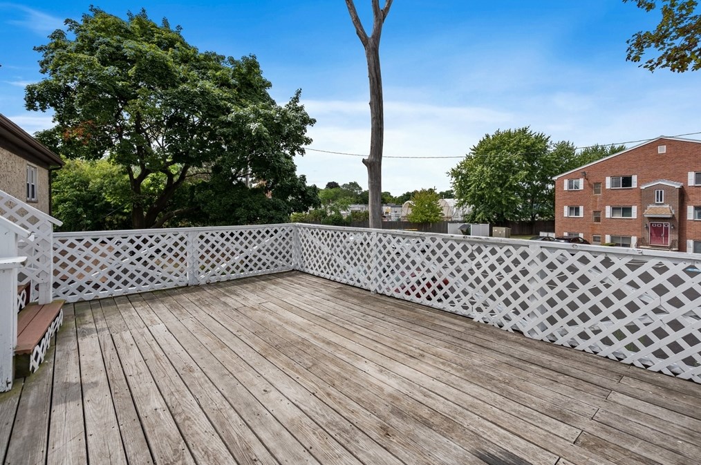 49 Prospect St, Woburn MA  01801-4341 exterior