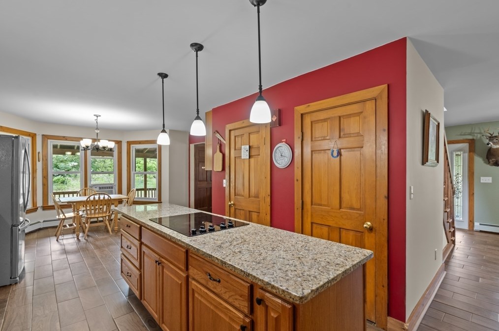 1920 Elm St, Dighton MA 02715-1237 exterior