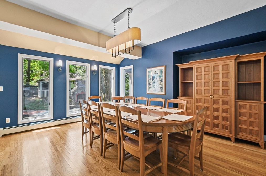 67 Bennetts Rd, Sturbridge MA  01566-1402 exterior