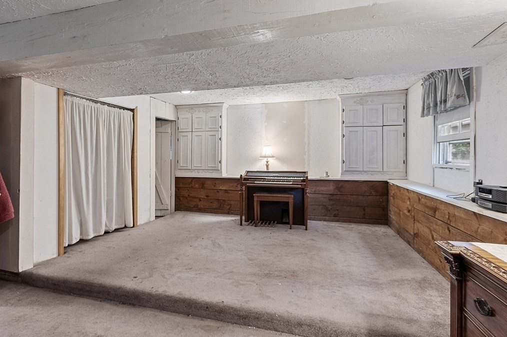 16 Geiger Dr, Tewksbury MA 01876-2307 exterior