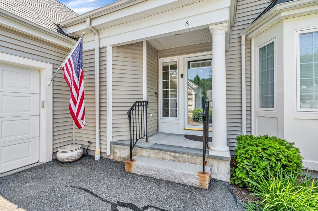 6 Imperial Ct, Westborough, MA 01581 exterior