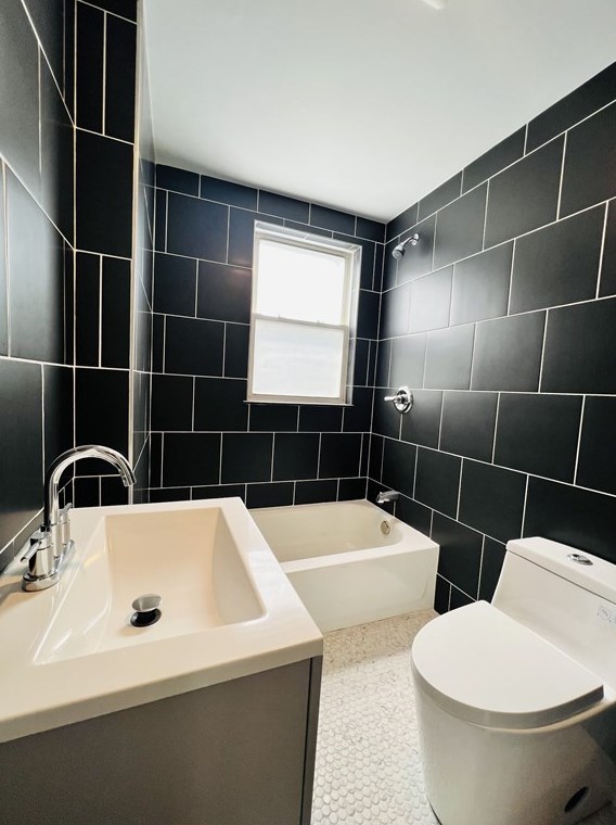 2 Ropes St, Salem MA 01970-4825 exterior