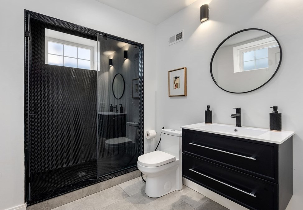 148 Lexington St, Newton MA 02466-1307 exterior