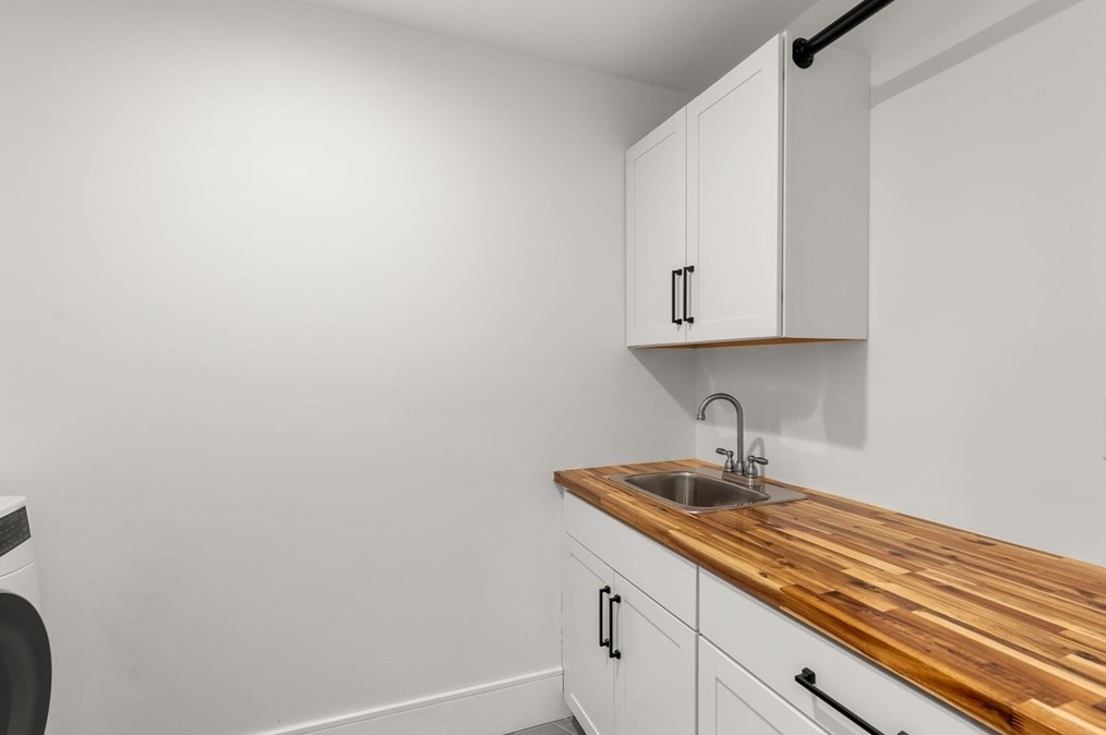 148 Lexington St, Newton MA 02466-1307 exterior