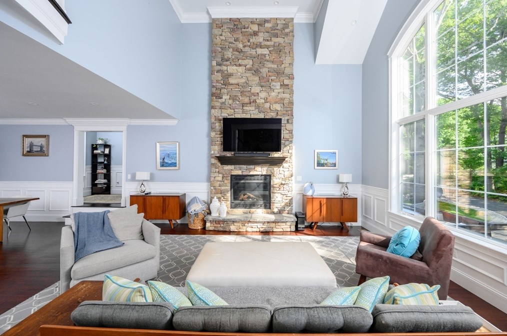 75 Popes Ln, Hingham MA 02043-2902 exterior