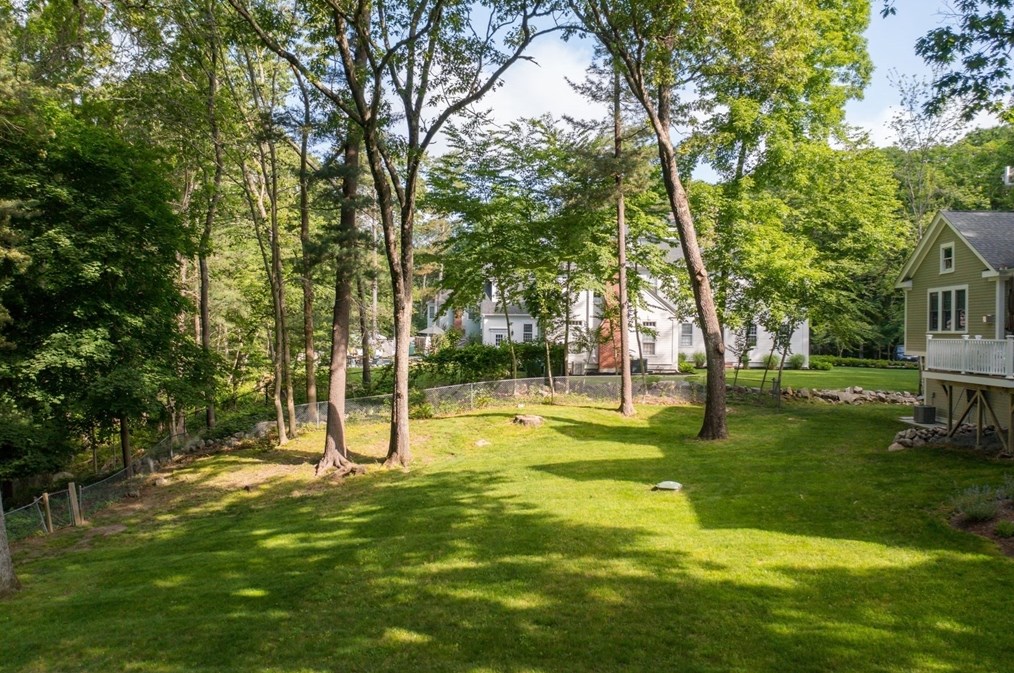 75 Popes Ln, Hingham MA 02043-2902 exterior