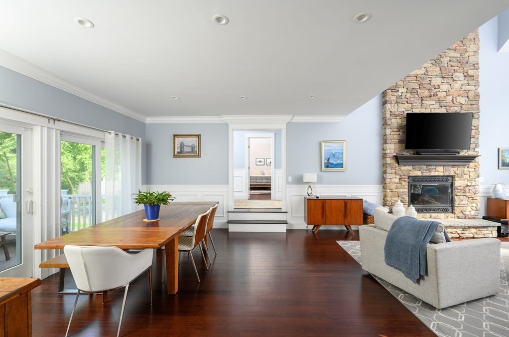 75 Popes Ln, Hingham MA 02043-2902 exterior