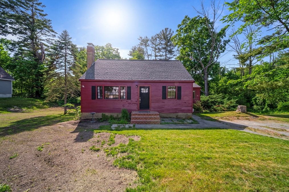 13 Rattlesnake Hill Rd, Andover, MA 01810