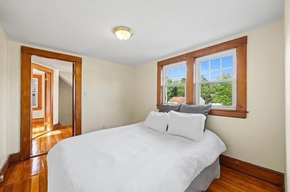 36 Broadway, Stoughton MA 02072-3006 exterior