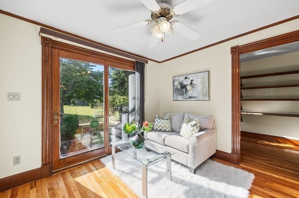 36 Broadway, Stoughton MA 02072-3006 exterior