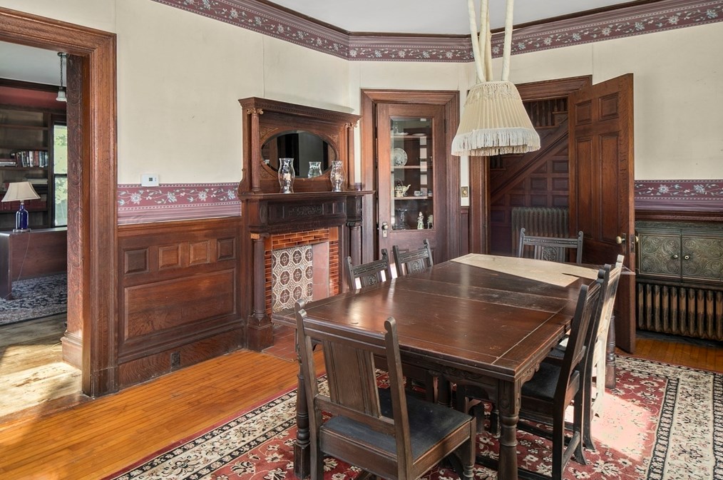 187 Howard St, West Bridgewater MA 02379-1710 exterior